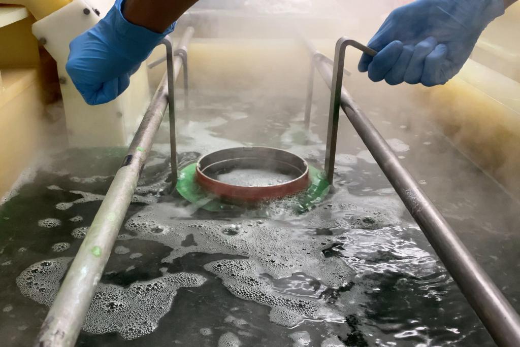 Hard Chrome Plating & Electroless Nickel Plating U.S. Chrome